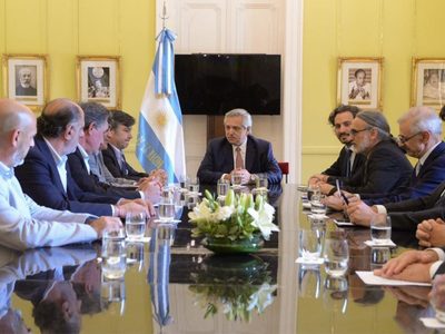 El campo, al borde del paro: Basterra arrancará una ronda con los agropecuarios