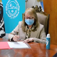 La gobernadora Alicia Kirchner aceptó la renuncia de su jefe de Gabinete