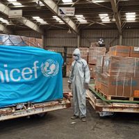 Vacunas para todos: la OMS adelantó cuándo llegarán a los países más pobres