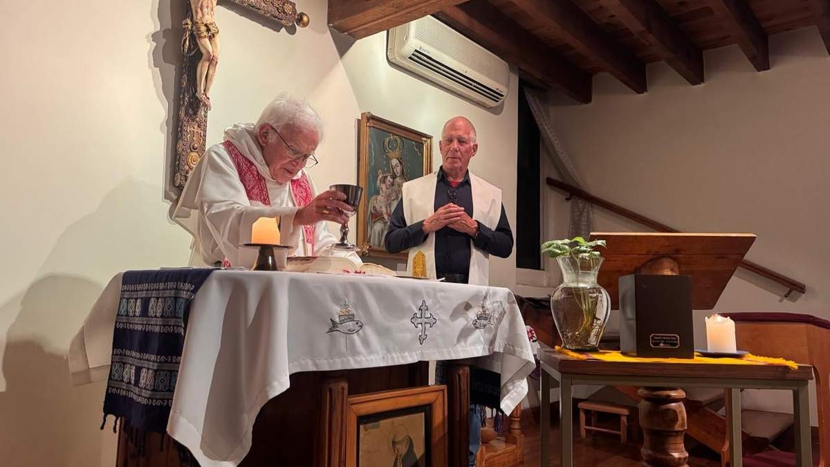 Obispo emérito de Saltillo y el padre Robert Coogan oficiaron la misa por la muerte de Alejandro