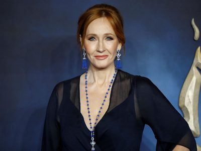 Polémica por la actitud de la escritora J.K. Rowling tras el revés judicial para personas trans de Escocia