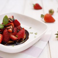 Frutillas con chocolate: sin gastar fortuna, así podés sorprender a tu pareja en San Valentín