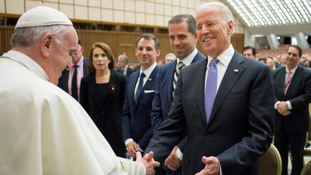 El Papa durante un encuentro con Biden