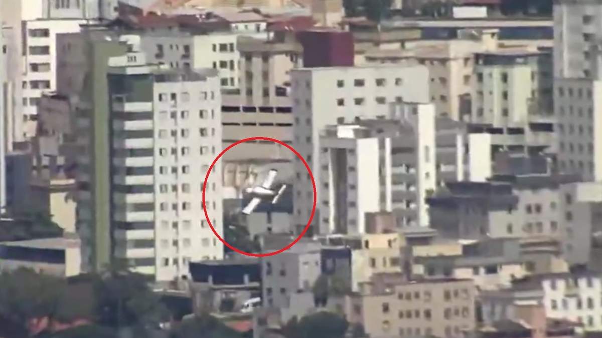 Una avioneta se estrelló contra un edificio en Brasil: dos muertos y tres heridos graves