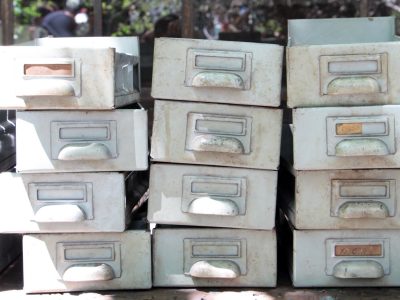 Tirarlos no es una opción: transformá los cajones de tus muebles viejos en este organizador súper delicado