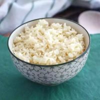 No tires el arroz de ayer: usalo para hacer esta receta fácil, económica y llena de sabor