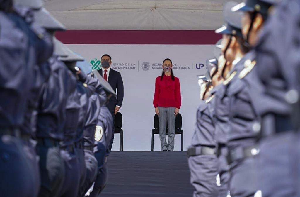 Sheinbaum durante la ceremonia de graduación de la Generación 277 de la Universidad de la Policía de la CDMX