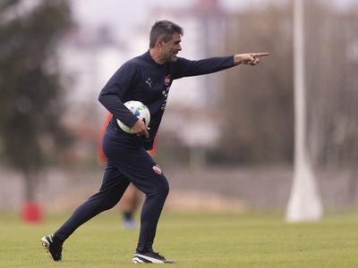 Independiente busca un lugar en los octavos de final