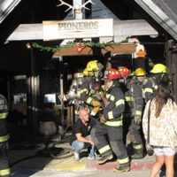 Otro incendio en un restaurante de San Martín de los Andes: bomberos controlaron las llamas