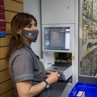 En una farmacia de Bariloche trabaja un robot