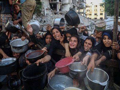 Mueren 21 personas cerca de un punto de ayuda en Gaza