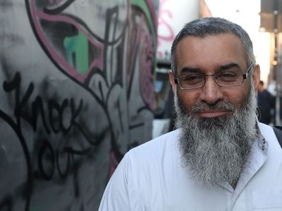 Condenado a cadena perpetua un predicador islamista británico por fomentar atentados