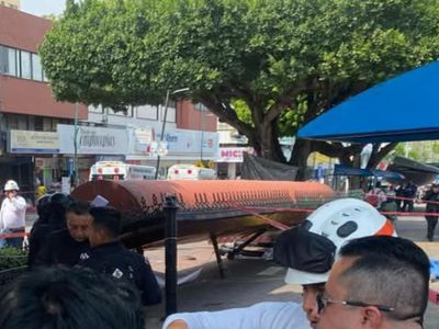 Colapsa estructura metálica y mata a dos mujeres en plantón de la CNTE en Chiapas (Video)