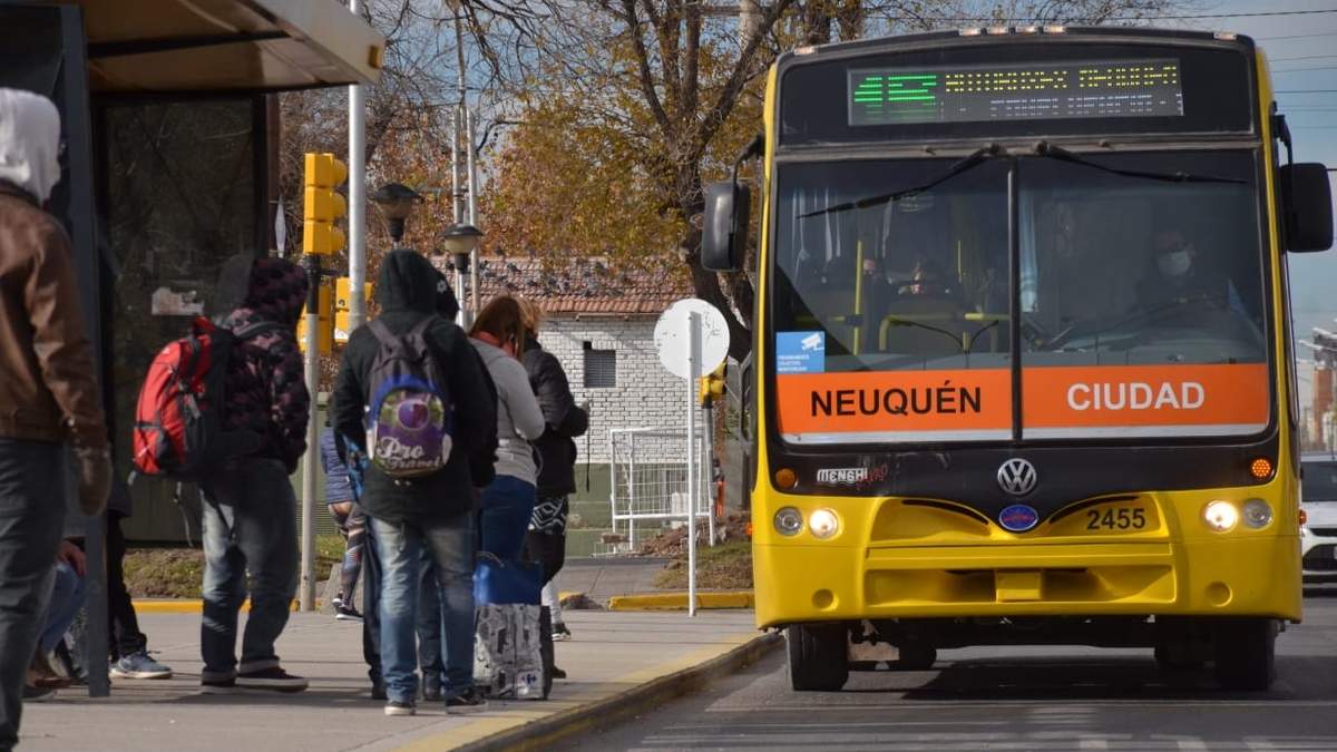 Unidad del transporte urbano de Neuquén Capital. Fuente: (Twitter)