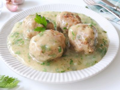 Albóndigas de pollo al verdeo: en pocos pasos, una manera muy fácil de comer bien rico