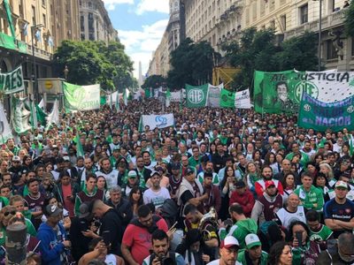 Organizaciones sociales convocan a una marcha, el 1 de mayo, para apoyar al Gobierno