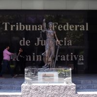 Revocan inhabilitación impuesta por la SFP a excolaborador de Rosario Robles en Sedesol
