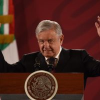 López Obrador pide a EU respetar la soberanía de México