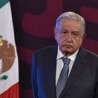 “Que me la deje aquí”, contesta AMLO a madre buscadora Ceci Flores porque quiere darle una pala