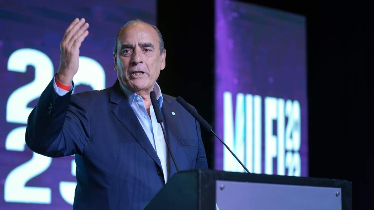 Guillermo Francos.