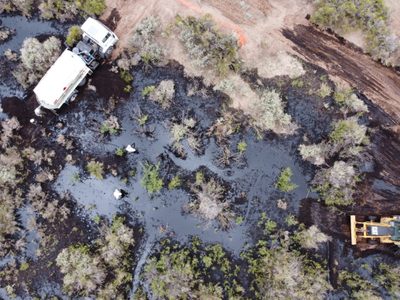 Derrame en Catriel: se retiraron más de 6 mil metros cubicos de tierra empetrolada
