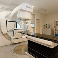 Más de 50 pacientes oncológicos de toda la provincia utilizan el acelerador lineal en el Castro Rendón