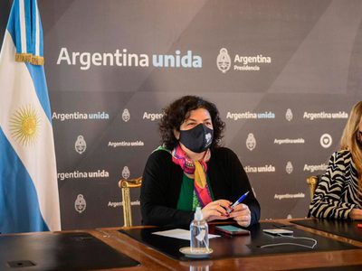 Vacuna: Carla Vizzotti y Cecilia Nicolini se dirigen a Inglaterra para reunirse con expertos