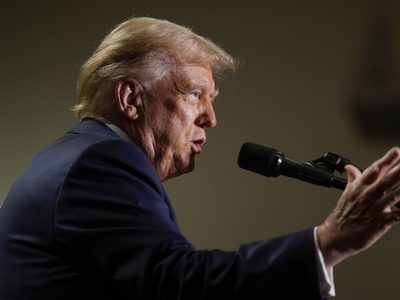 Trump promete aranceles del 200% a vehículos importados de México
