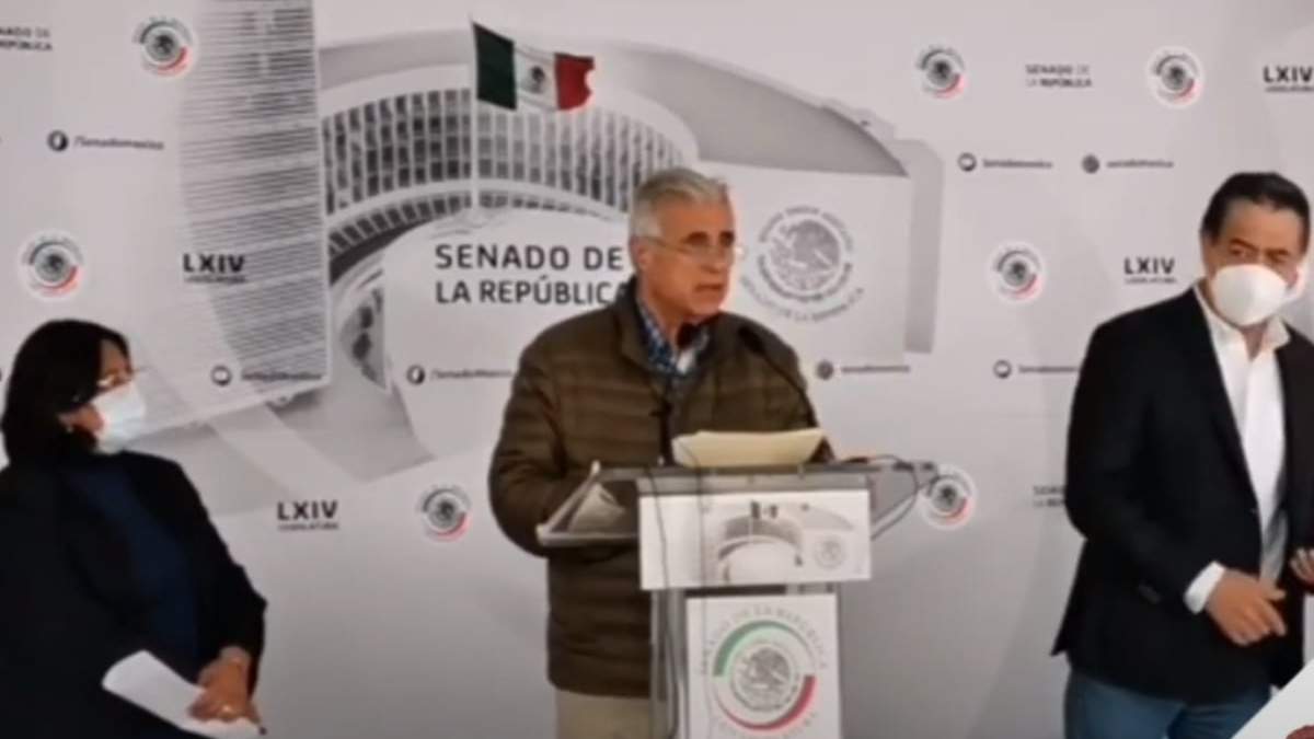 El senador José Narro Céspedes respondió a Lilly Téllez