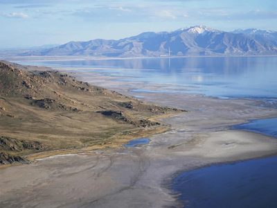 Impresionantes imágenes satelitales muestran cómo se seca un enorme lago de Estados Unidos
