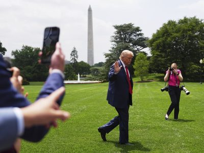 Trump se reune con su gabinete de seguridad nacional y asesores, ante situación en Los Ángeles