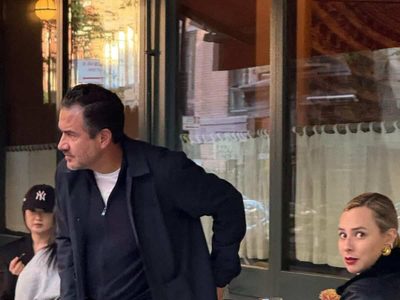 Miguel Ángel Yunes asegura que pagó de su bolsillo los viajes a España y EU