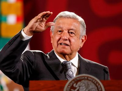 López Obrador señaló a la derecha de querer desacreditar a Cristina Kirchner