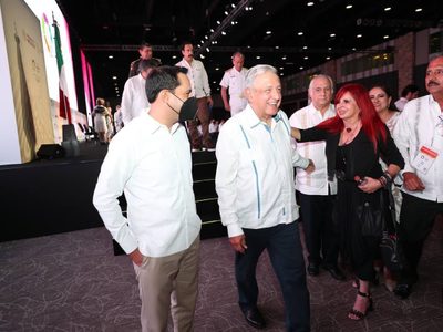 Hay "gran posibilidad" de fortalecer la economía con el T-MEC: AMLO al inaugurar Tianguis Turístico