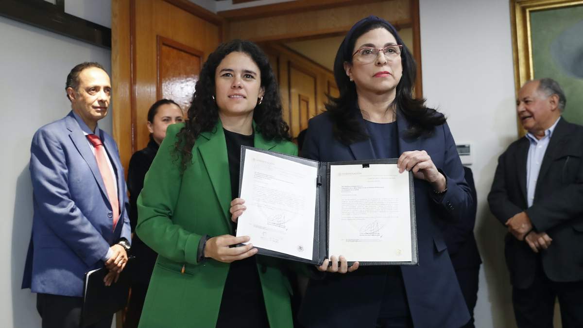 Luisa María Alcalde y Marcela Guerra