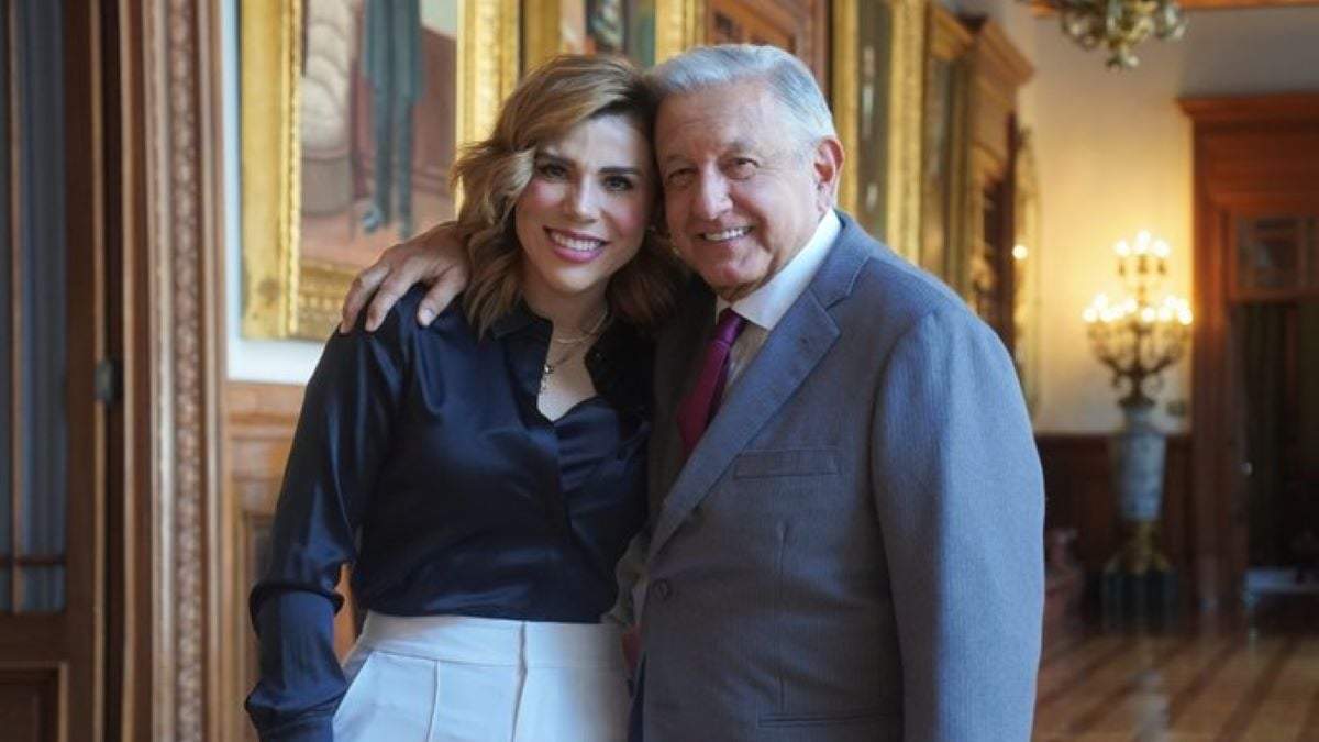 El presidente y Marina del Pilar, gobernadora de BC, en Palacio Nacional