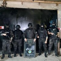 Clausuran una casa por narcomenudeo; la madre esta presa y las hijas siguieron el negocio familiar