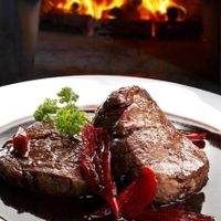 Se corta con cuchara: quedá como un chef con esta receta de lomo al vino tinto que es una bomba