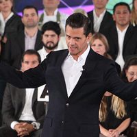 Peña jode a México; PAN y PRD le aplauden
