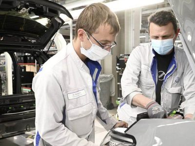 Tras más de un mes de espera, la industria automotriz se reactiva