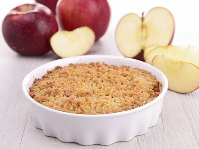 La receta perfecta para los días de frío: crumble tibio, fácil, deliciosa y con pocos ingredientes