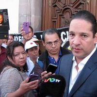 Gobierno de Querétaro cierra su sede a madres que protestaban por sus hijos desaparecidos (Video)