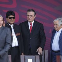 AMLO promete luchar para liberar a Assange, “Quijote de nuestro tiempo”