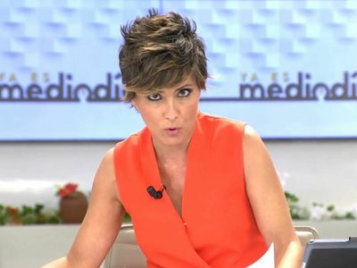 Telecinco obligó a Sonsoles Ónega a disculparse en público: cometió el error de su vida