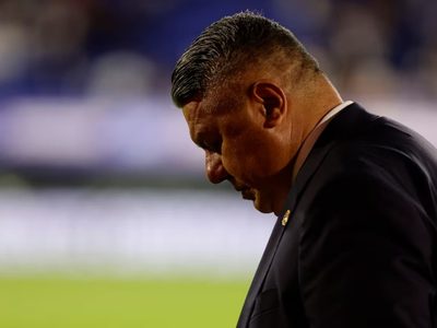 Rechazaron el pedido del Chiqui Tapia para salir del país