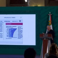 AMLO presume encuesta publicada por el Financial Times que lo ubica como el segundo mejor evaluado