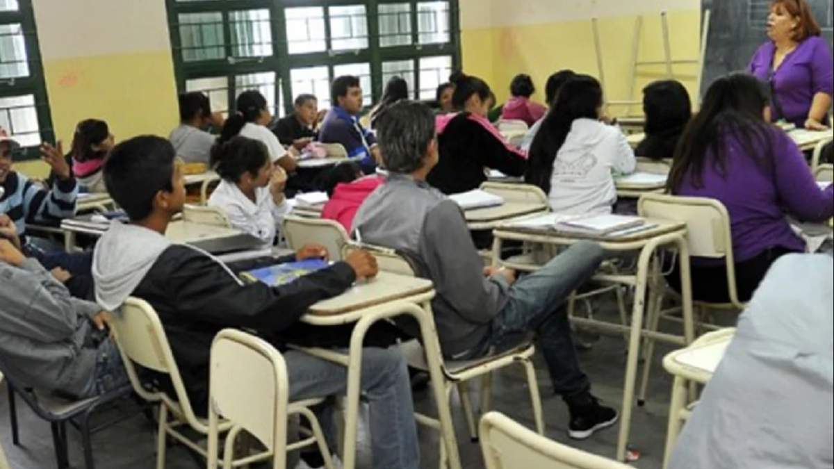 Unidad Popular plantea que los políticos usen el sistema público para ellos y sus hijos. Fuente: (Facebook)