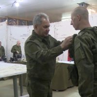 El ministro de Defensa ruso visita por primera vez a las tropas en el este de Ucrania