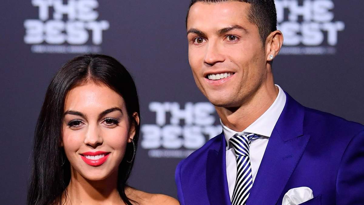 Georgina Rodríguez y Cristiano Ronaldo. Fuente: (Twitter)