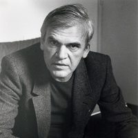 La insoportable levedad del ser; el escritor prohibido Milan Kundera muere en París